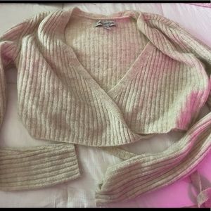 URBAN OUTFITTERS SWEATER CROSS TOP